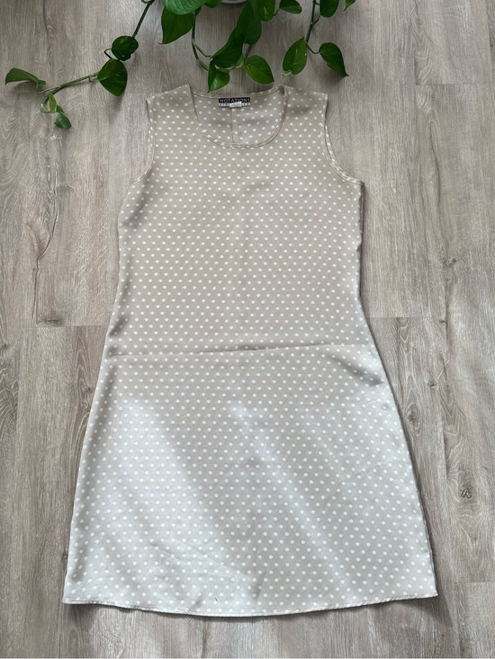 Dresses & Skirts - VTG 90’s Cream and Polka Dot Sheath Dress